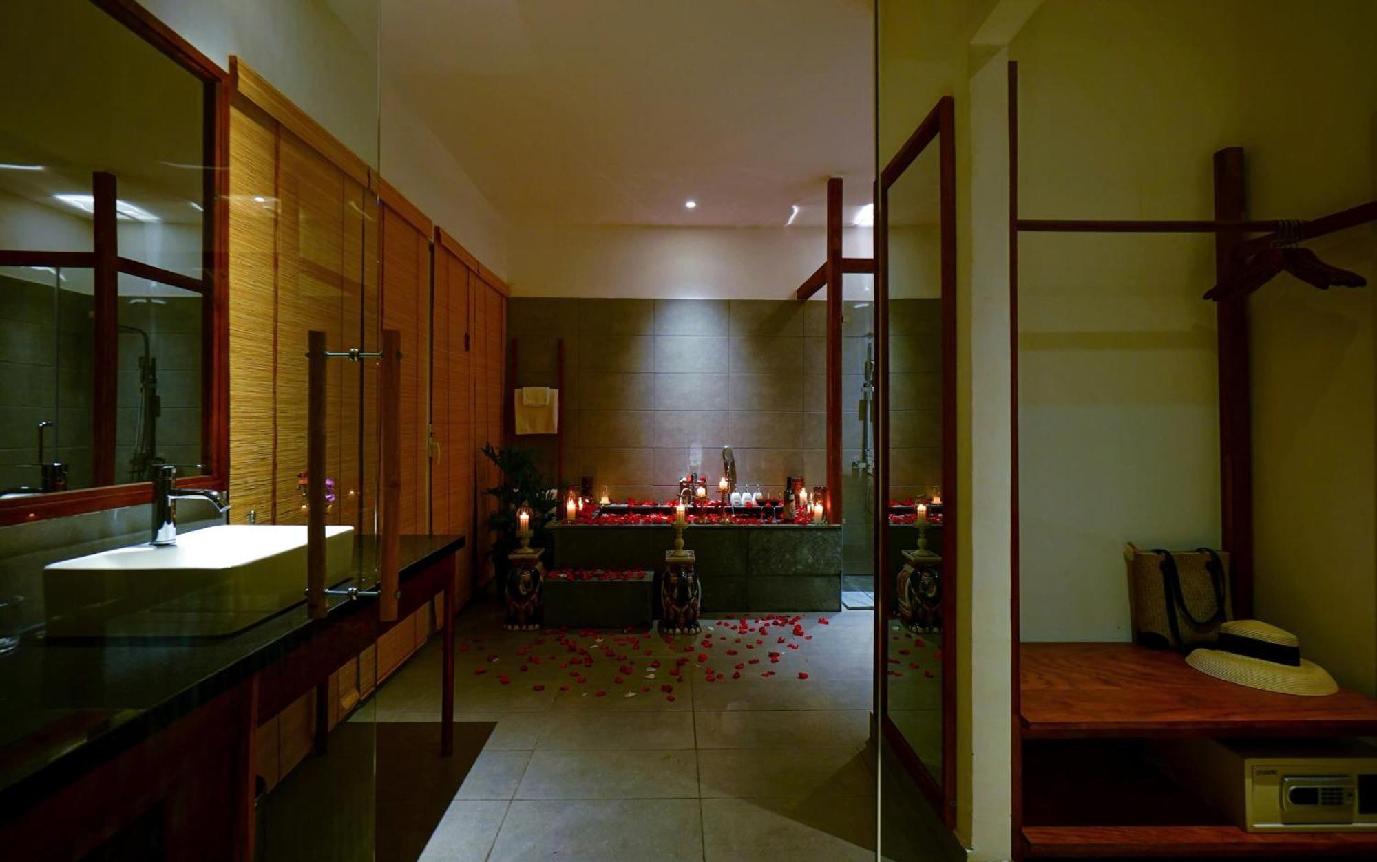 Nexus House Lang Bao Chi Hotel