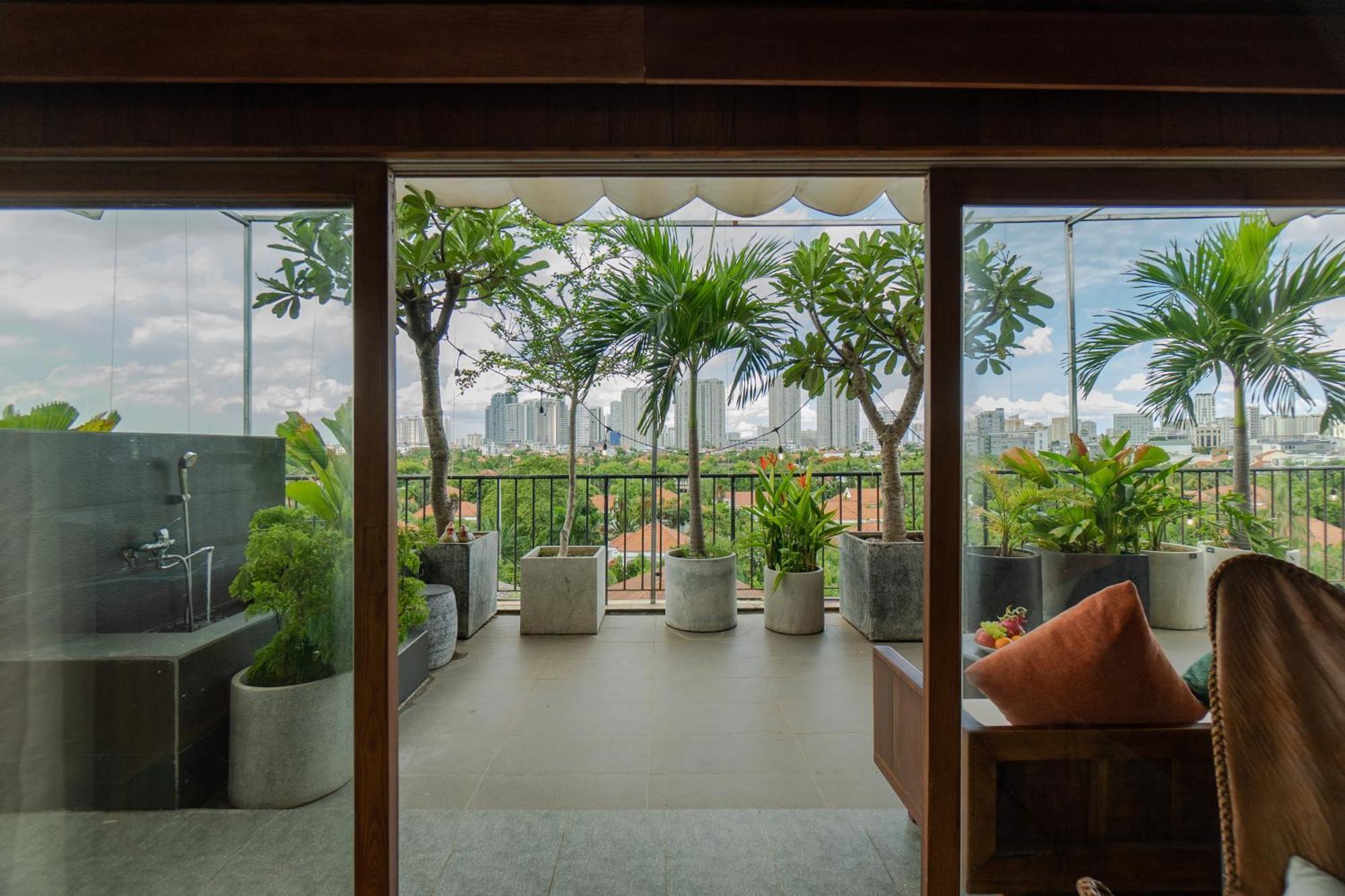 Hotel Nexus House Lang Bao Chi 4*